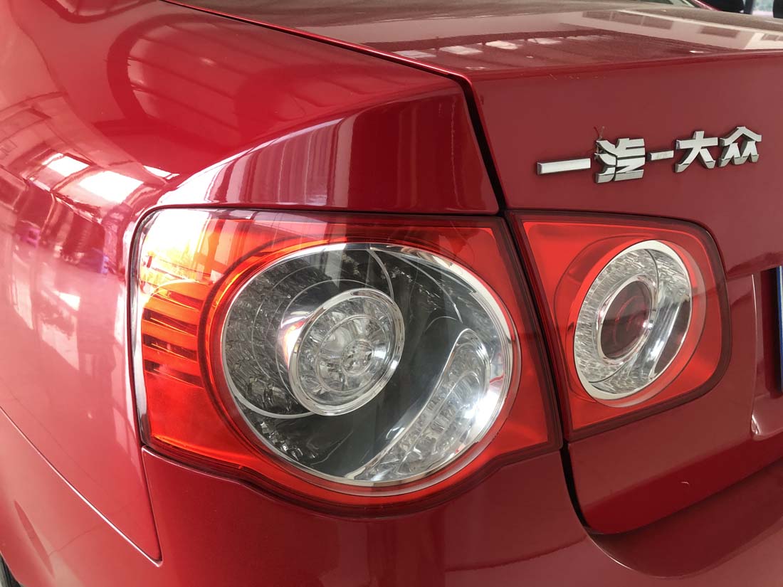 大众速腾 红