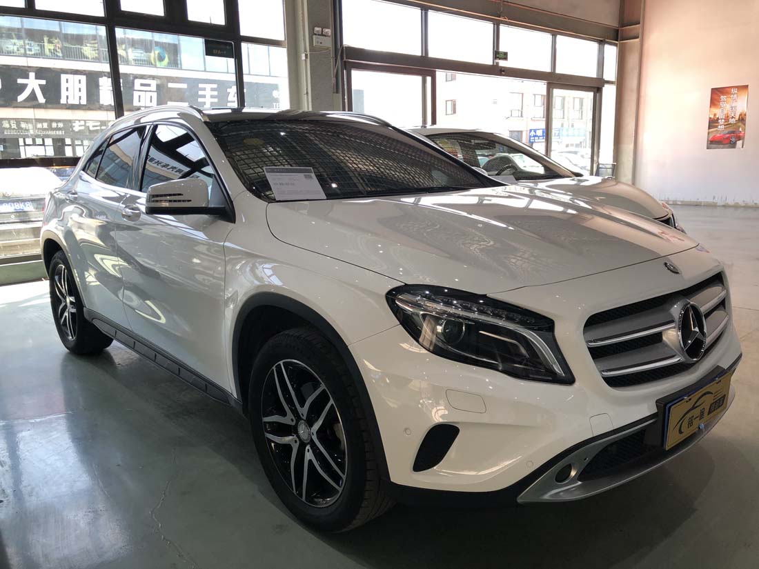 梅赛德斯 奔驰 GLA200
