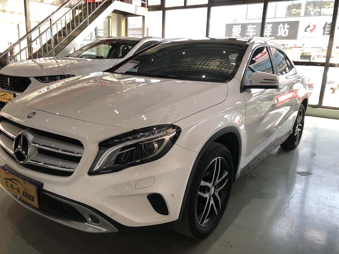 梅赛德斯 奔驰 GLA200