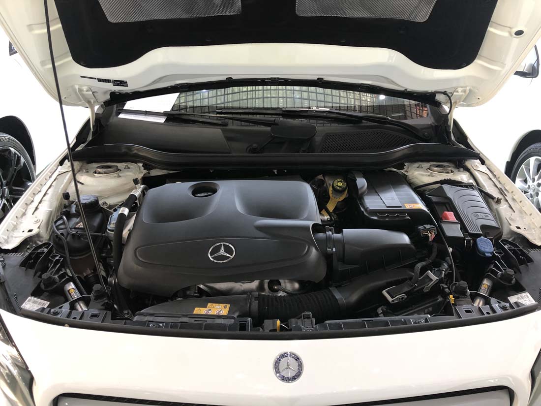 梅赛德斯 奔驰 GLA200