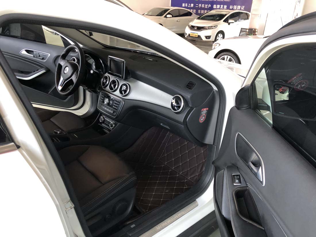 梅赛德斯 奔驰 GLA200