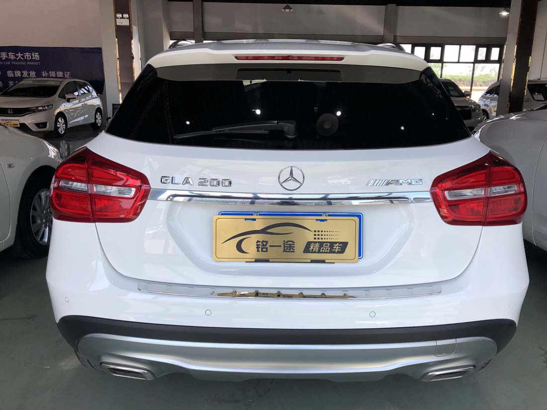 梅赛德斯 奔驰 GLA200