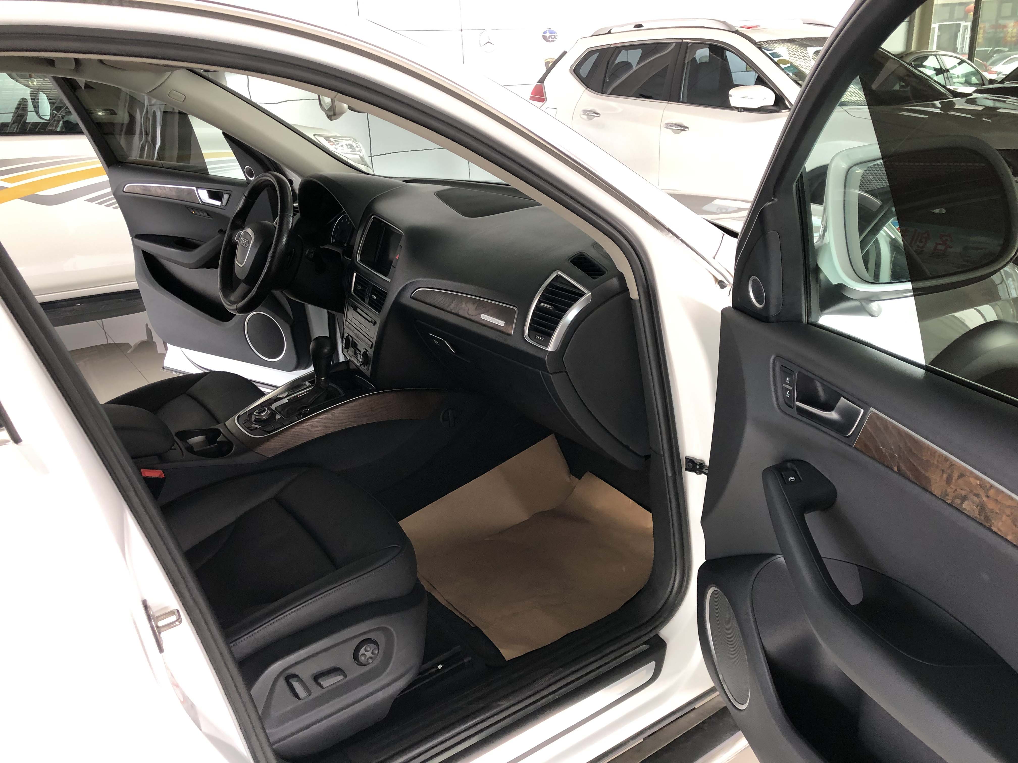 12年奥迪Q5 自动2.0T