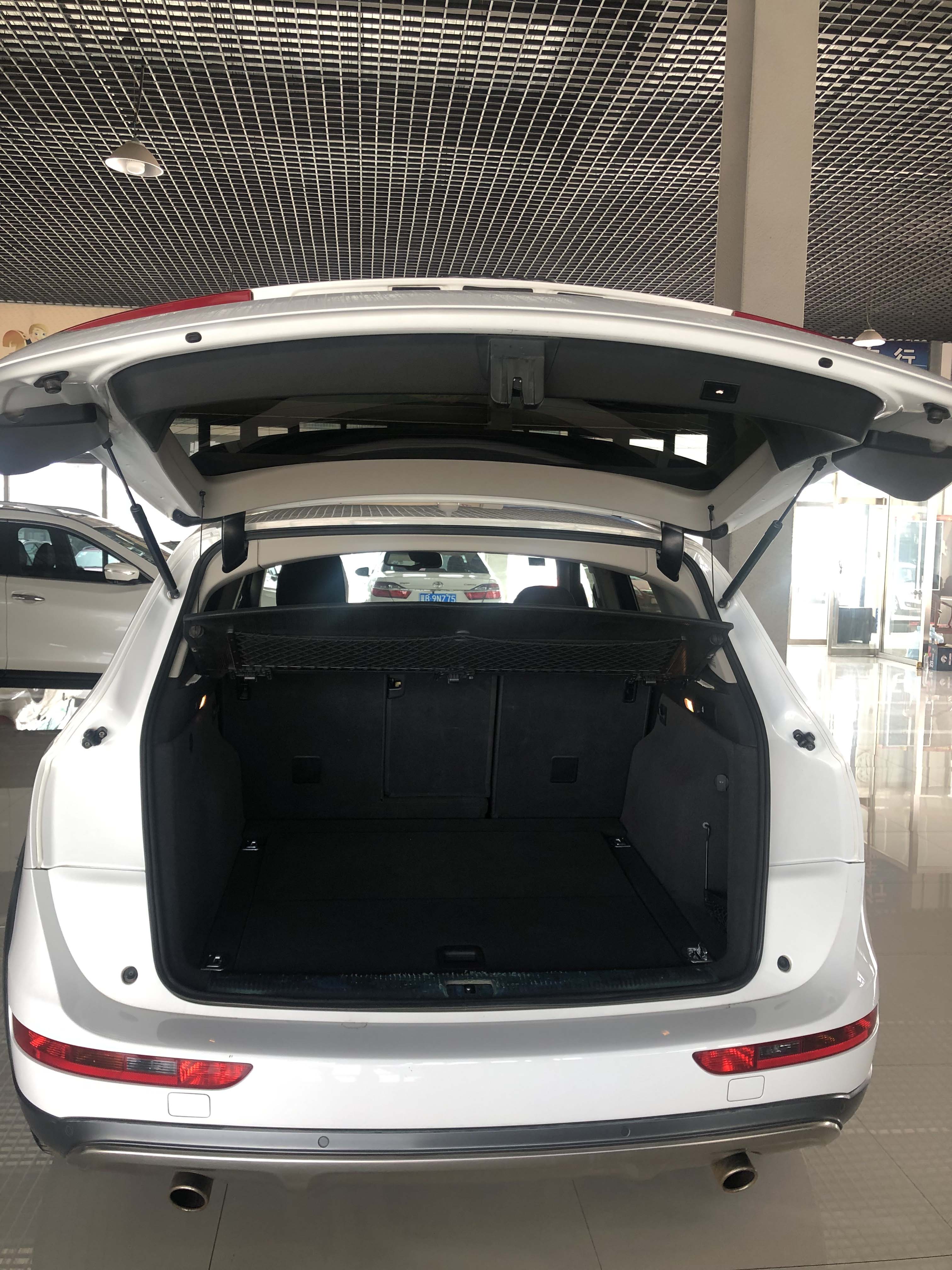 12年奥迪Q5 自动2.0T