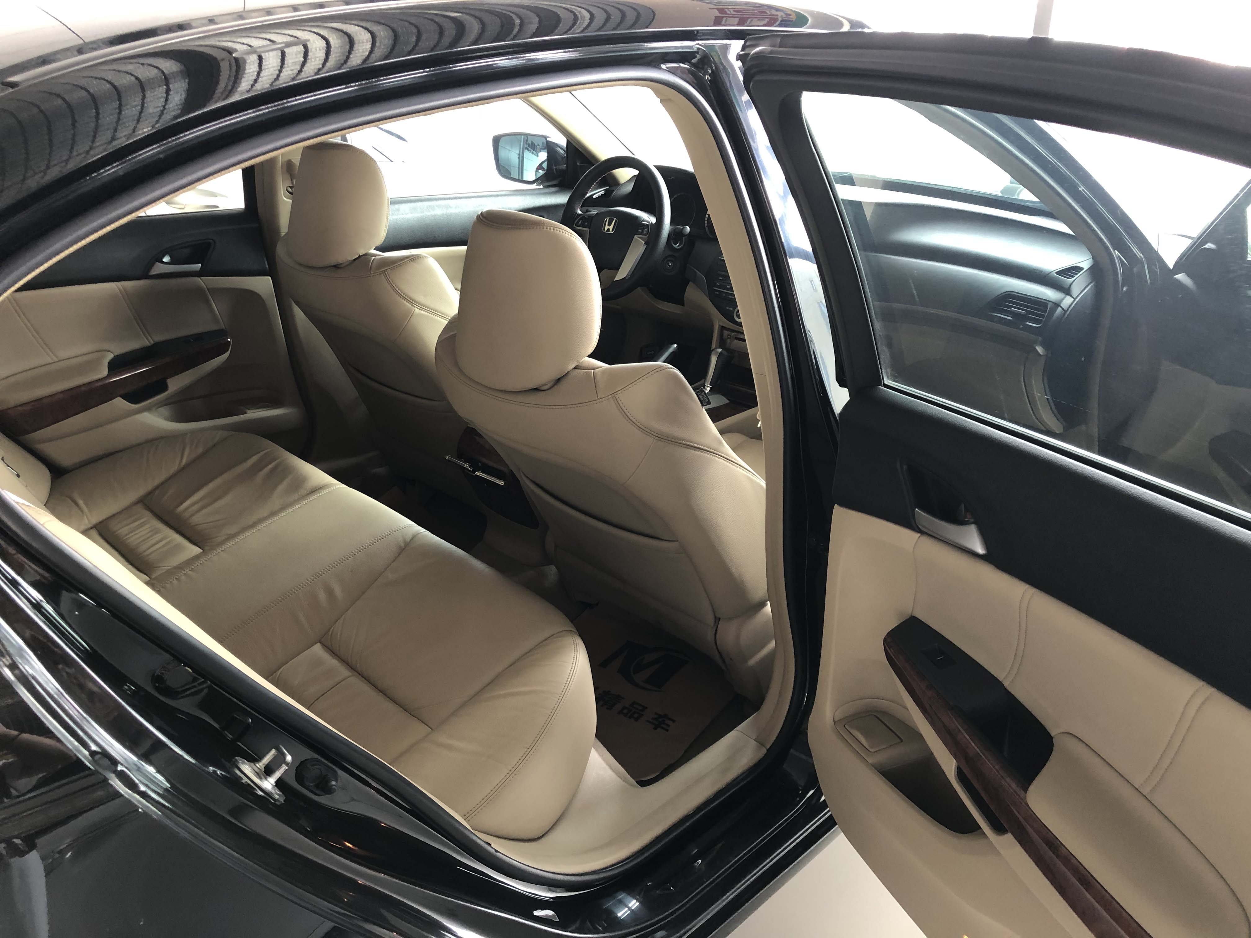 12年本田雅阁 自动2.0