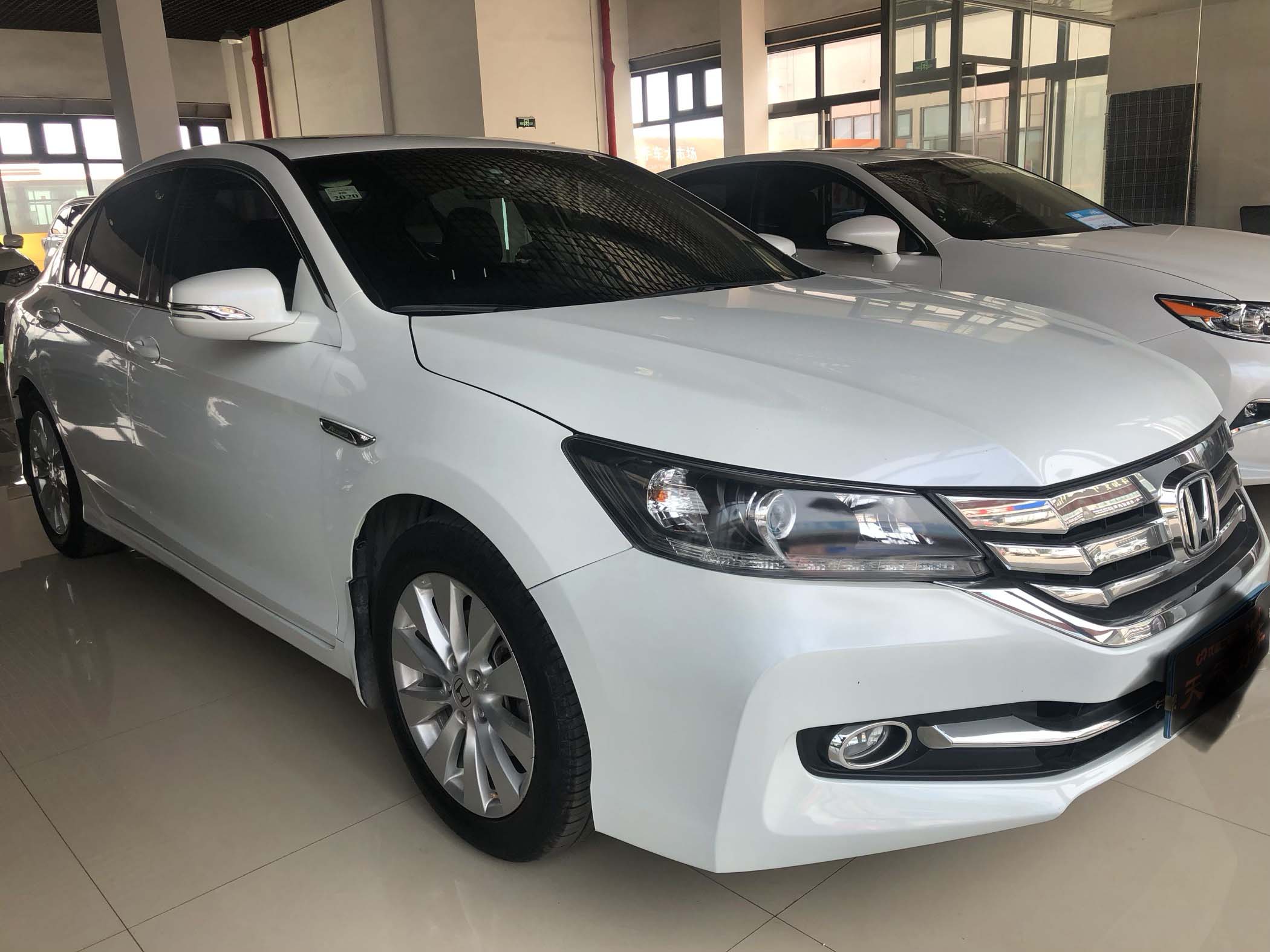 14年 本田雅阁 2.4