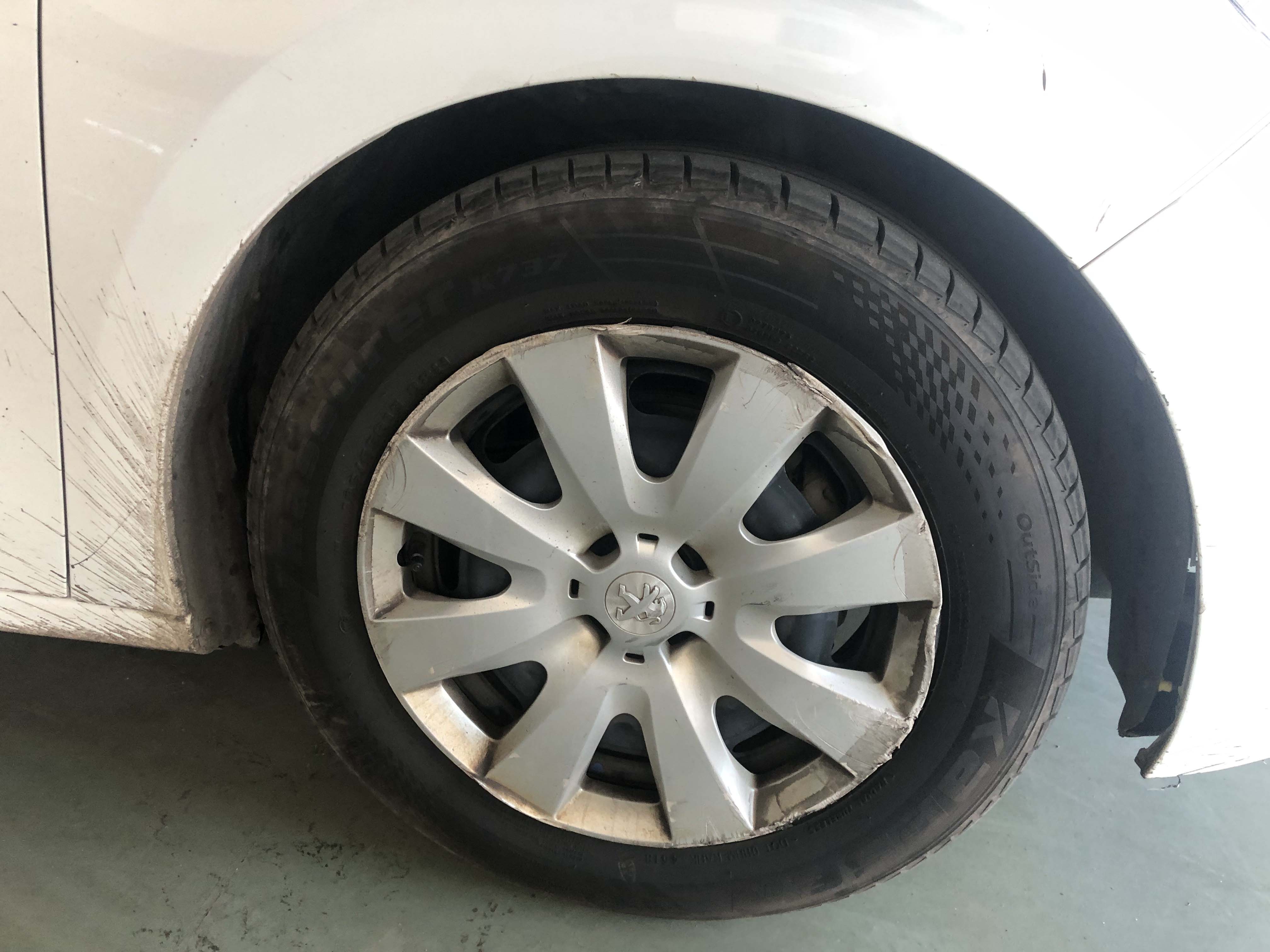 17年 东风标志 301 1.6