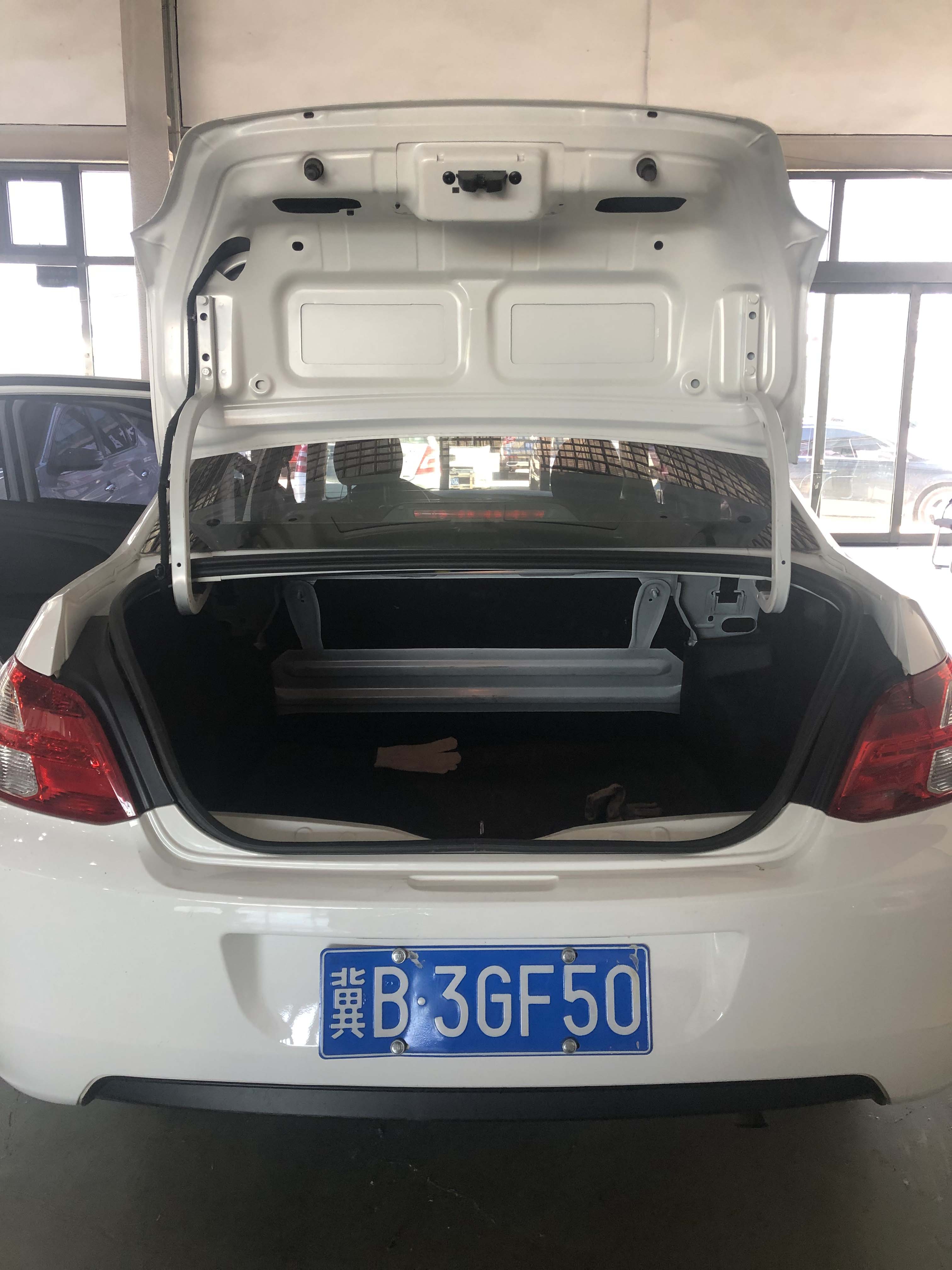 17年 东风标志 301 1.6