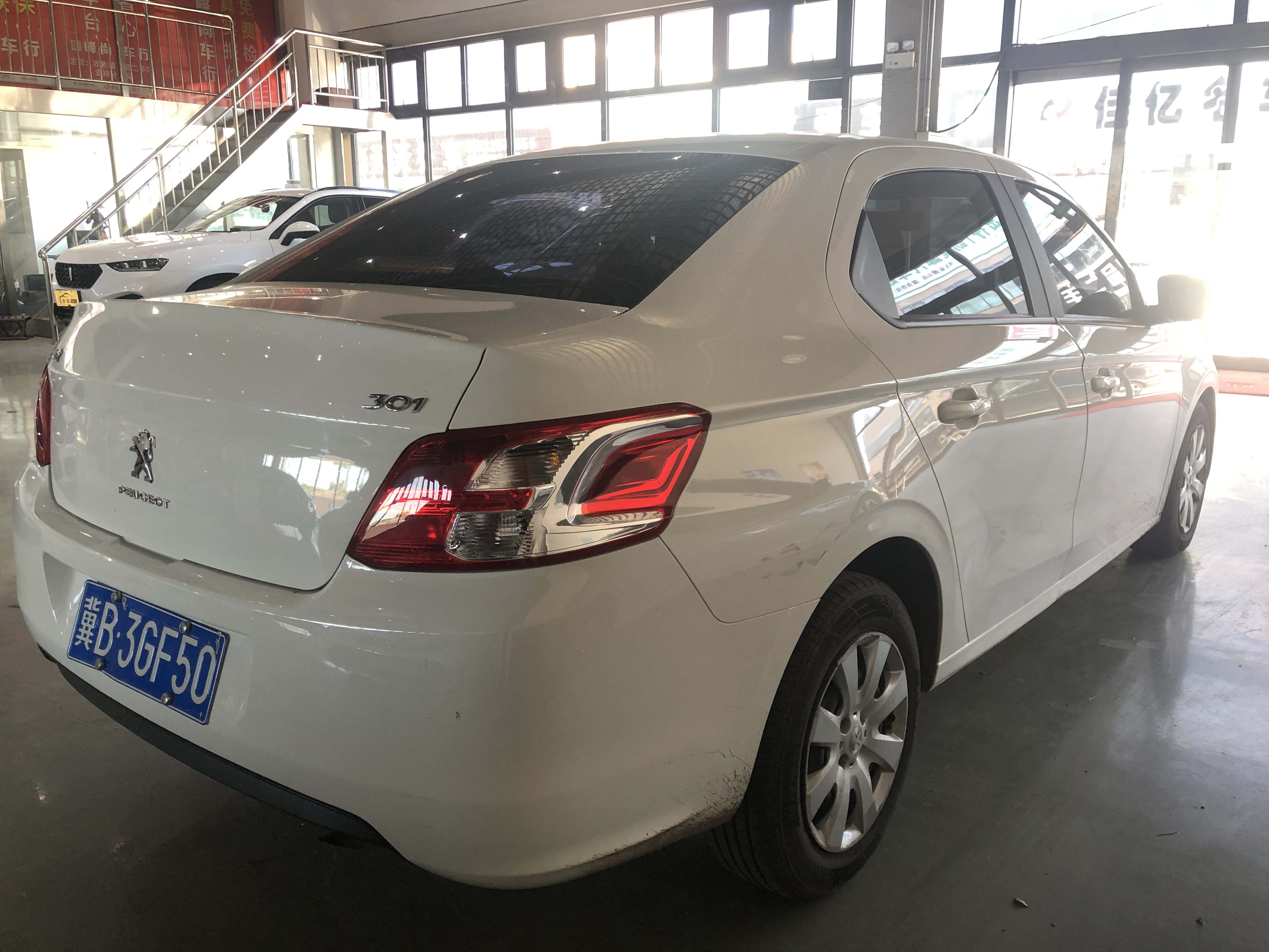 17年 东风标志 301 1.6