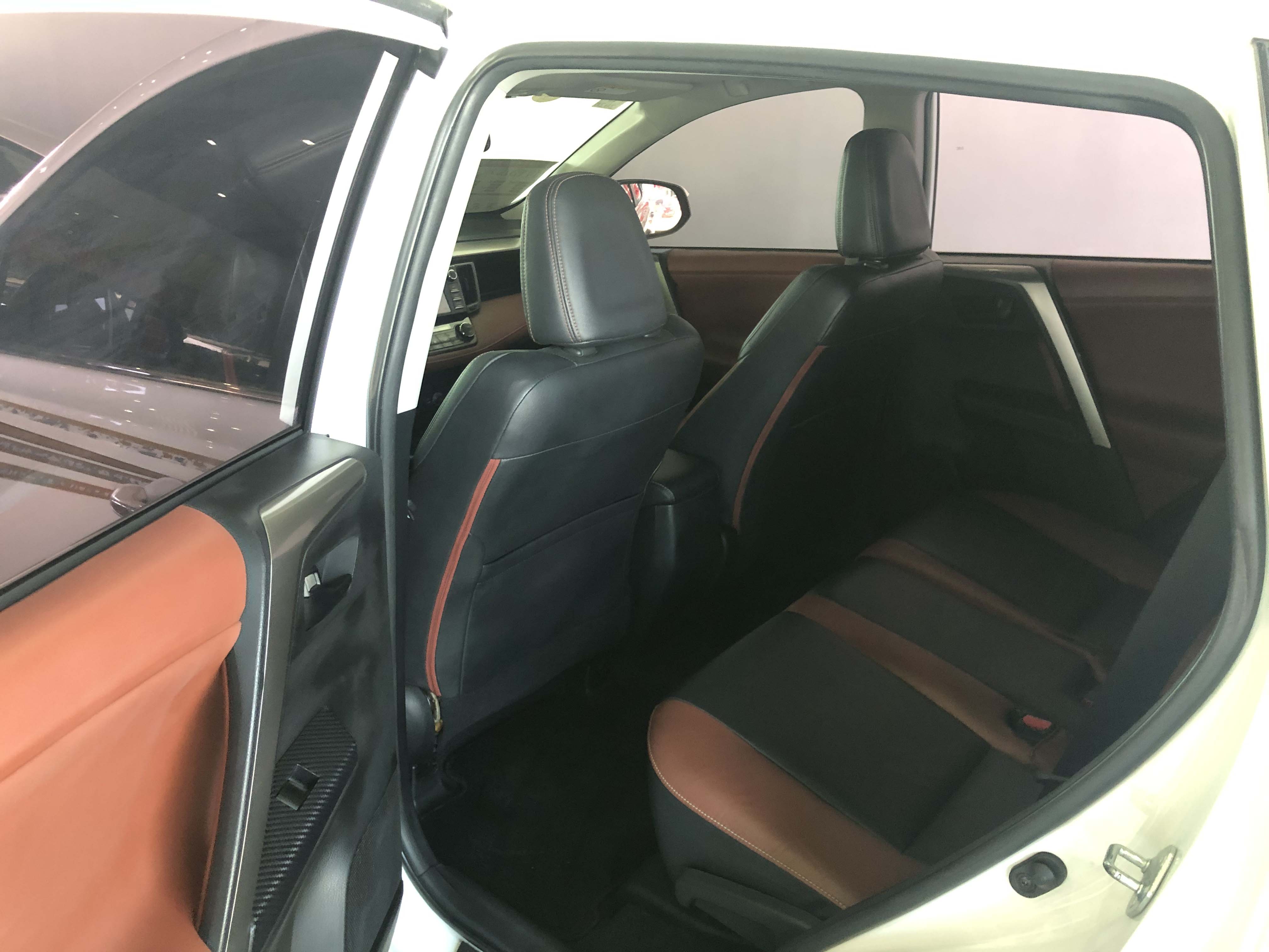 14年 丰田RAV4 2.5