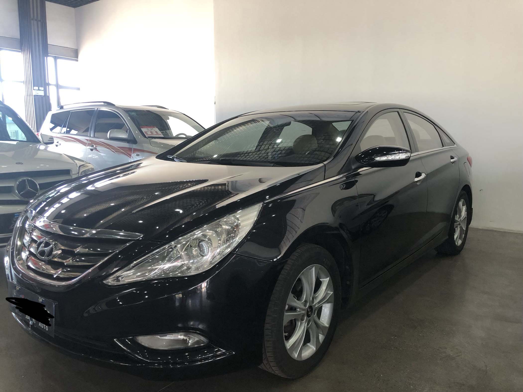 11年现代索纳塔8 2.0