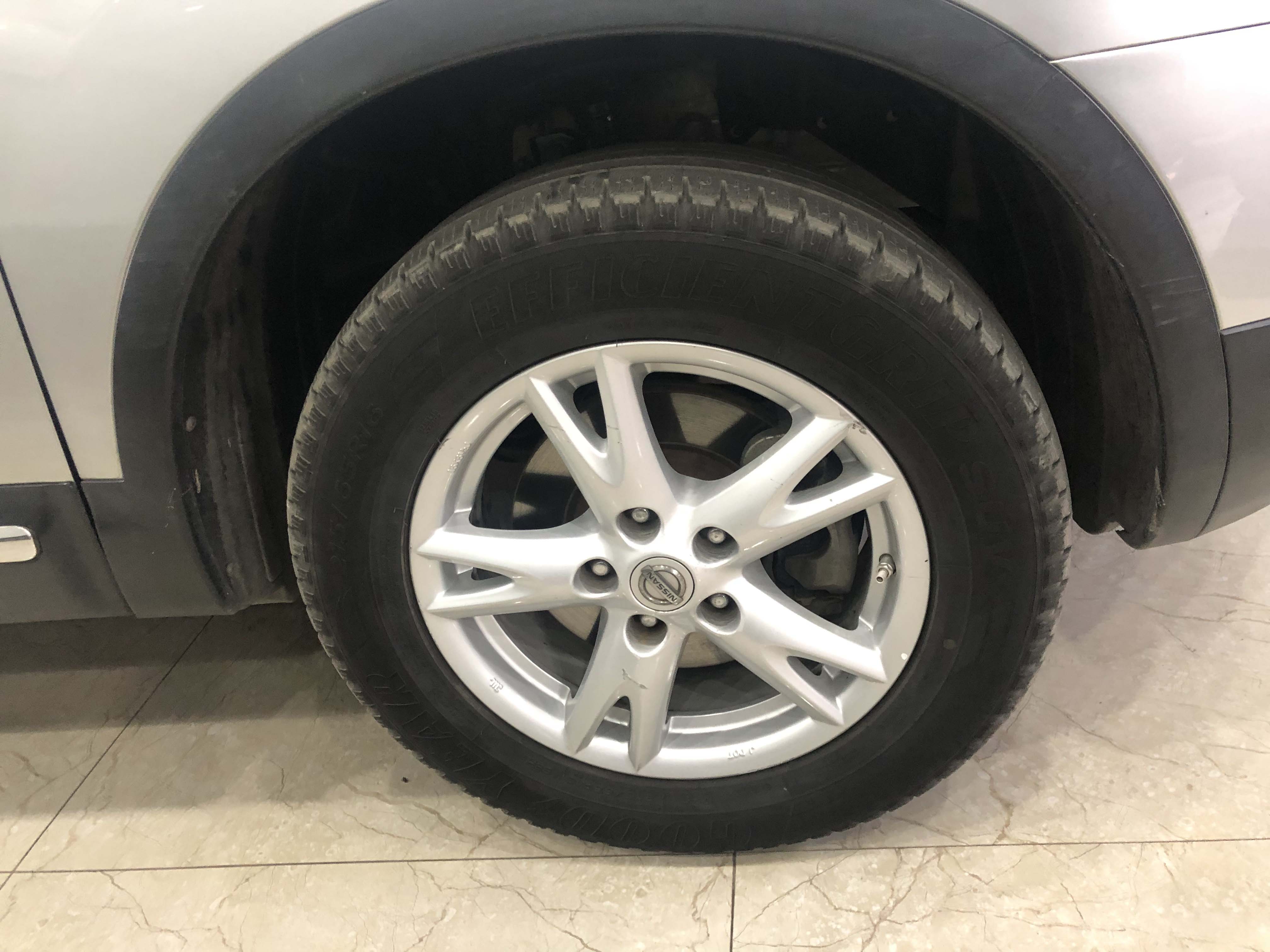 09年 日产逍客 2.0