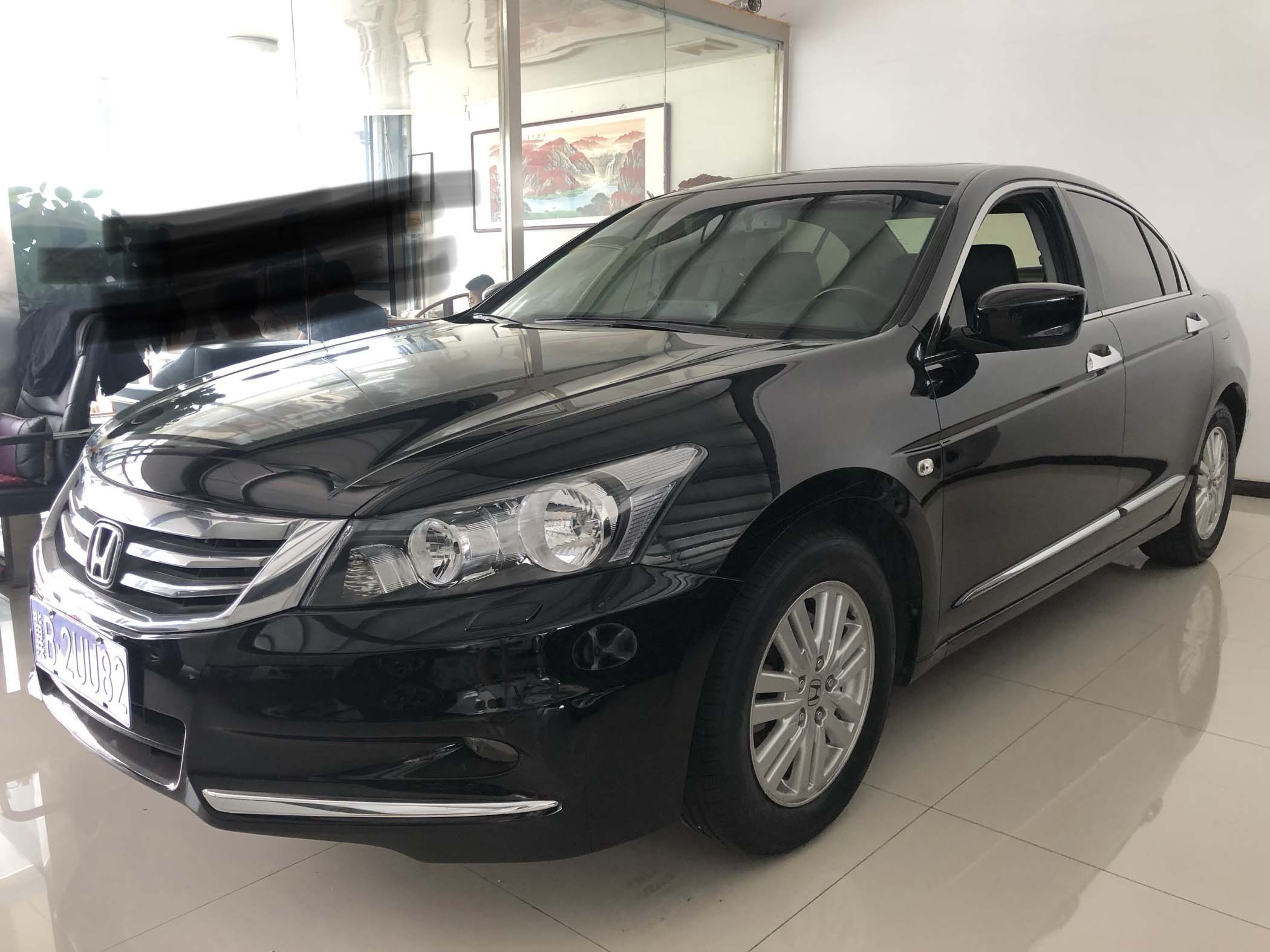 13年 本田雅阁 2.0