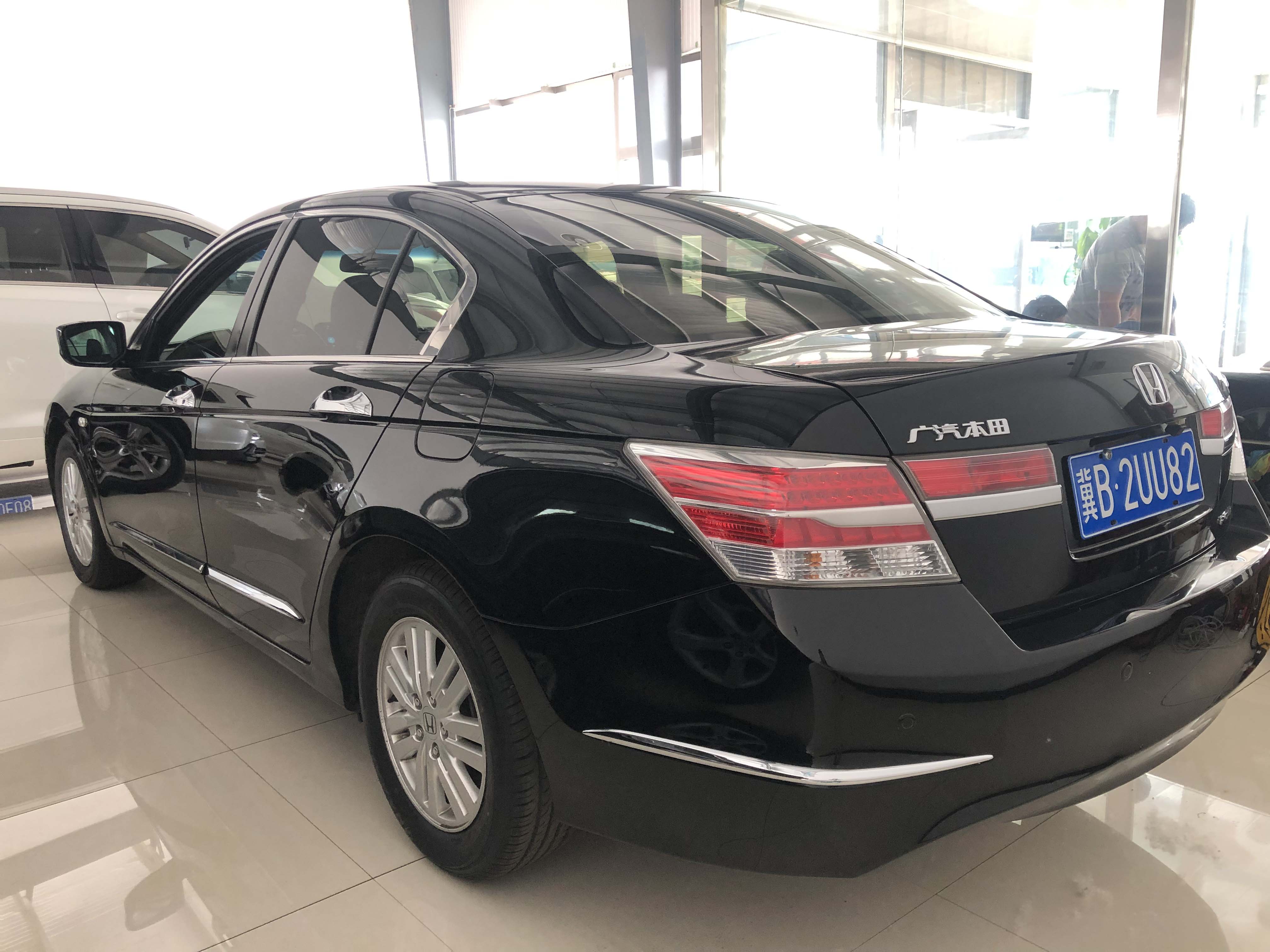 13年 本田雅阁 2.0