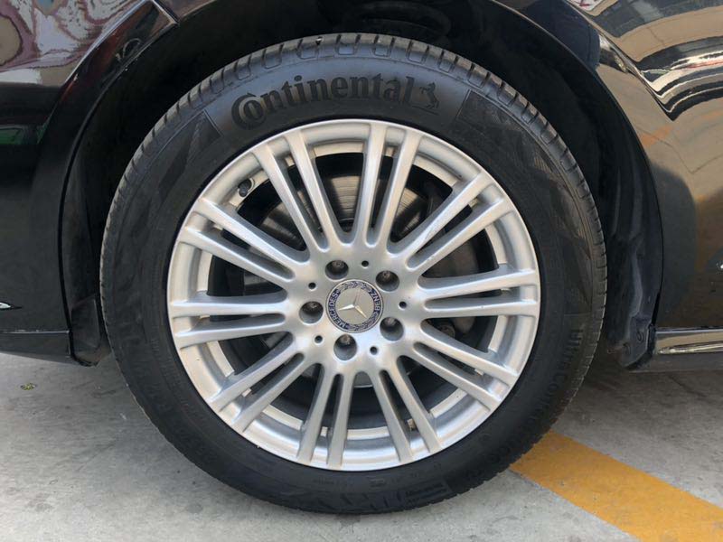 13年 奔驰E260 1.8T