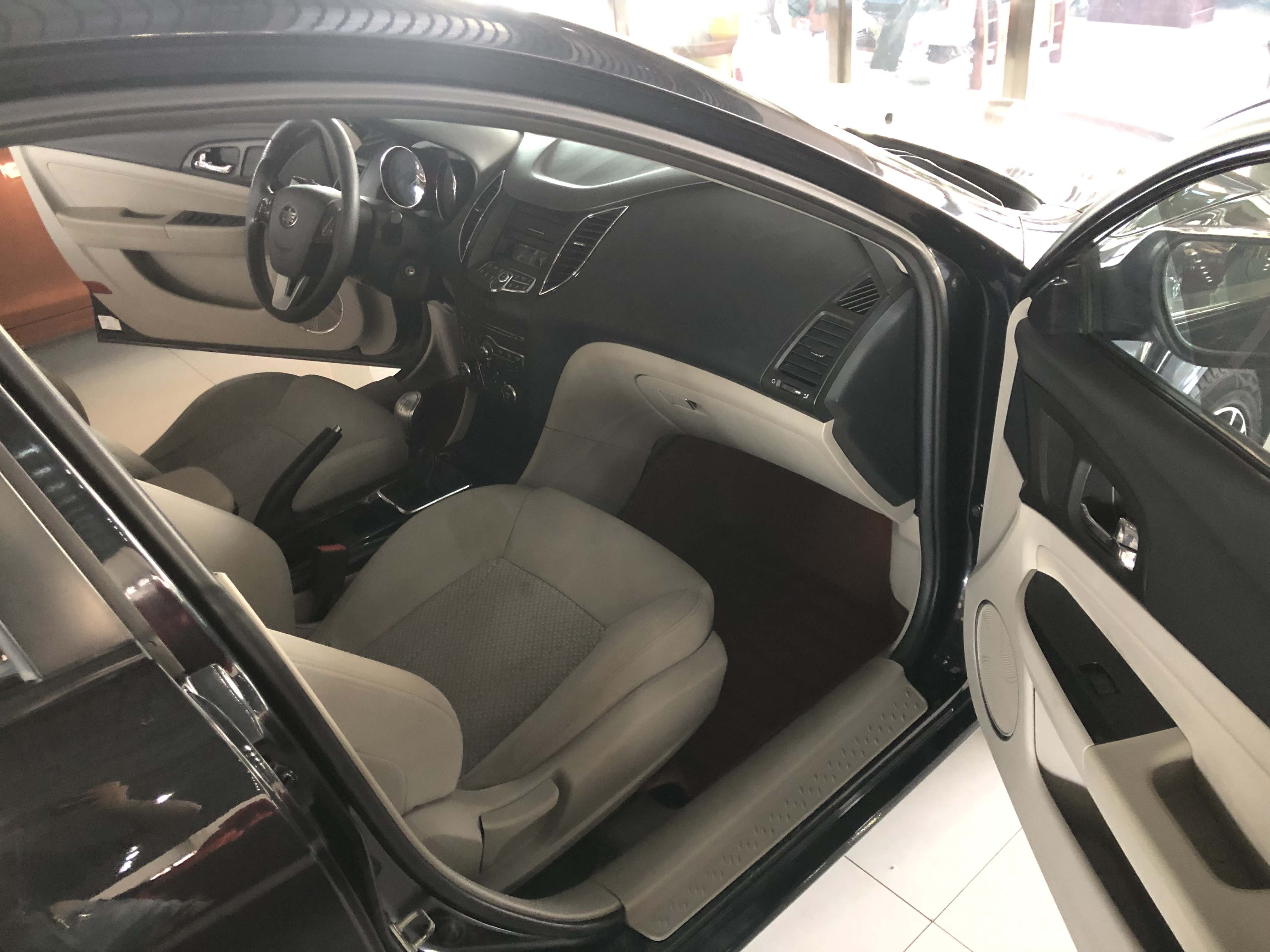 14年 一汽奔腾B50 1.6