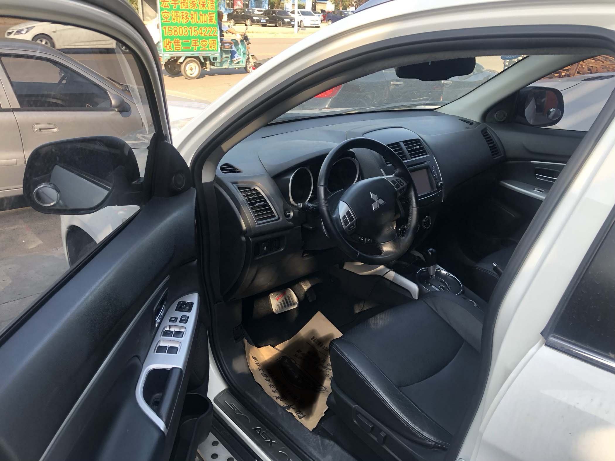 14年 三菱劲炫 2.0