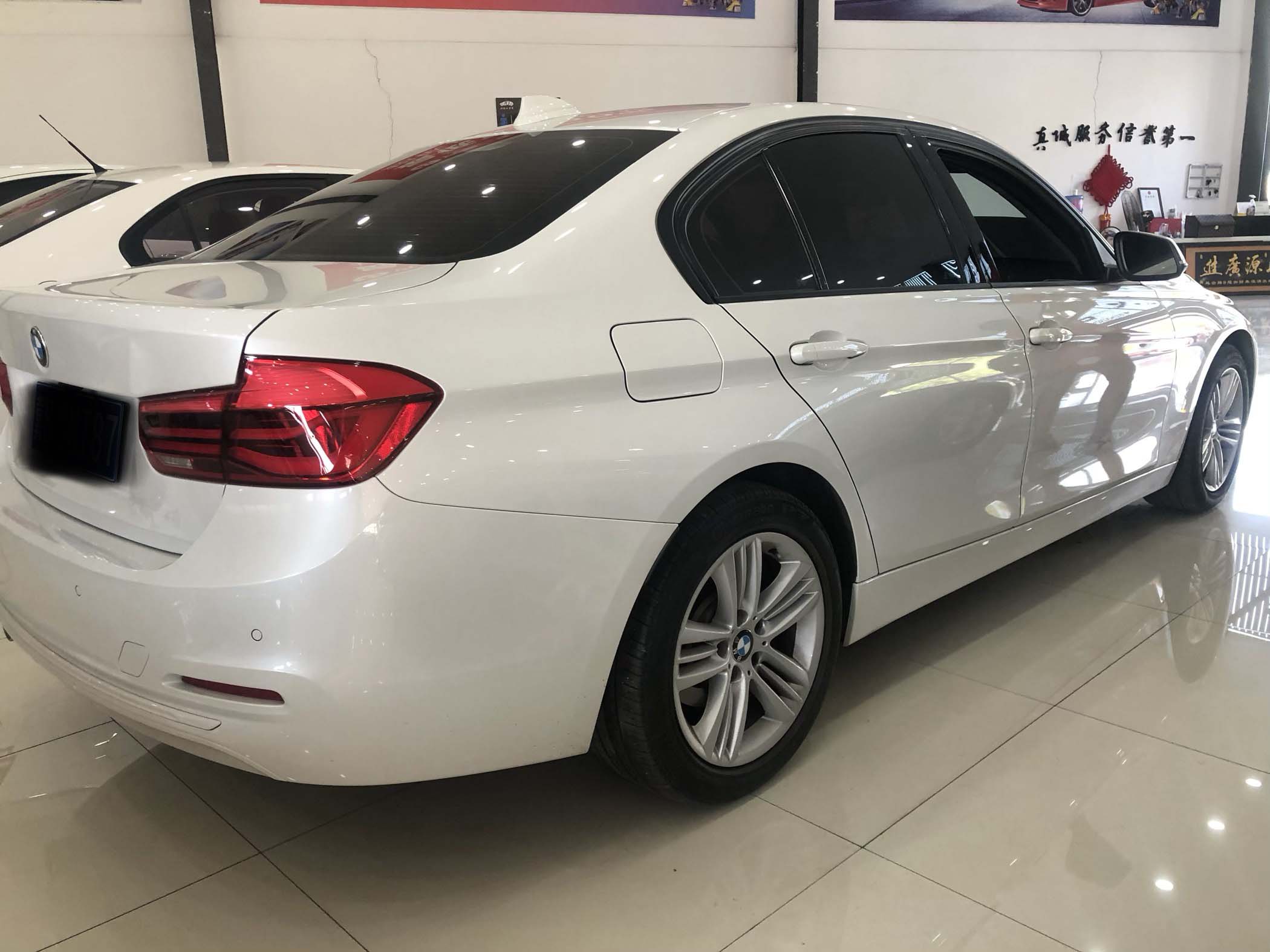 18年 宝马318i 1.5T