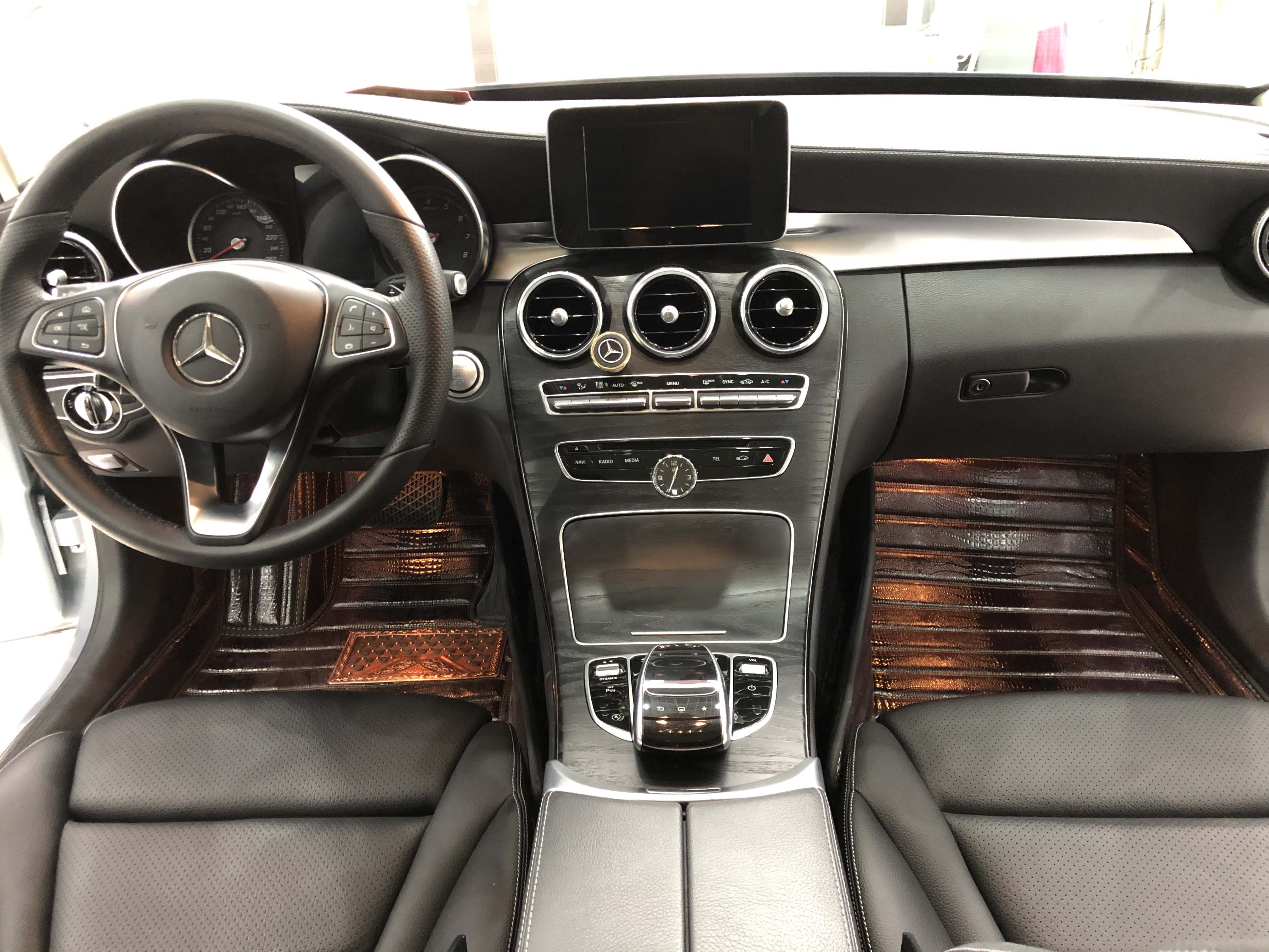 16年 奔驰C200L 2.0T