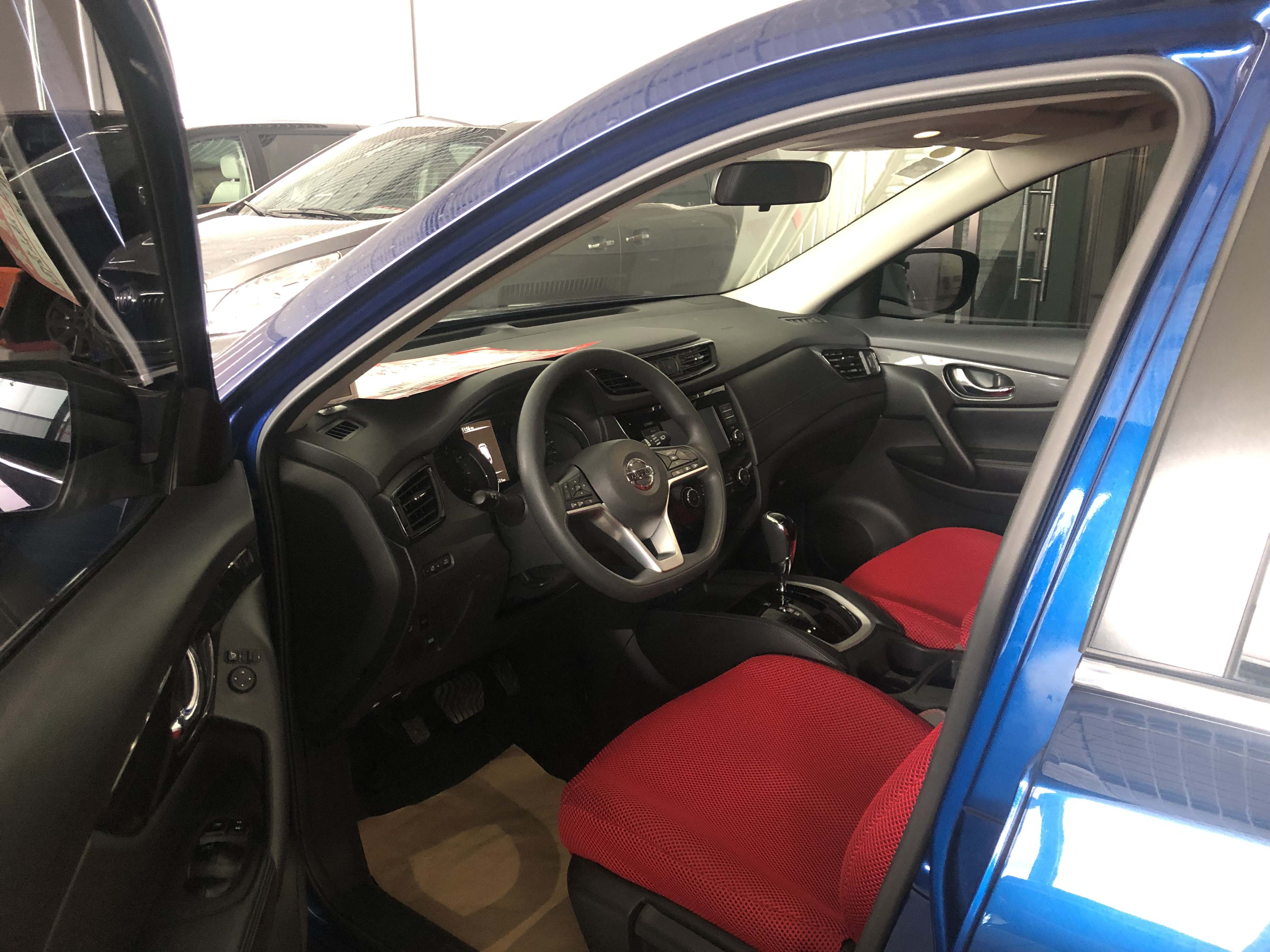 17年 日产奇骏 2.0