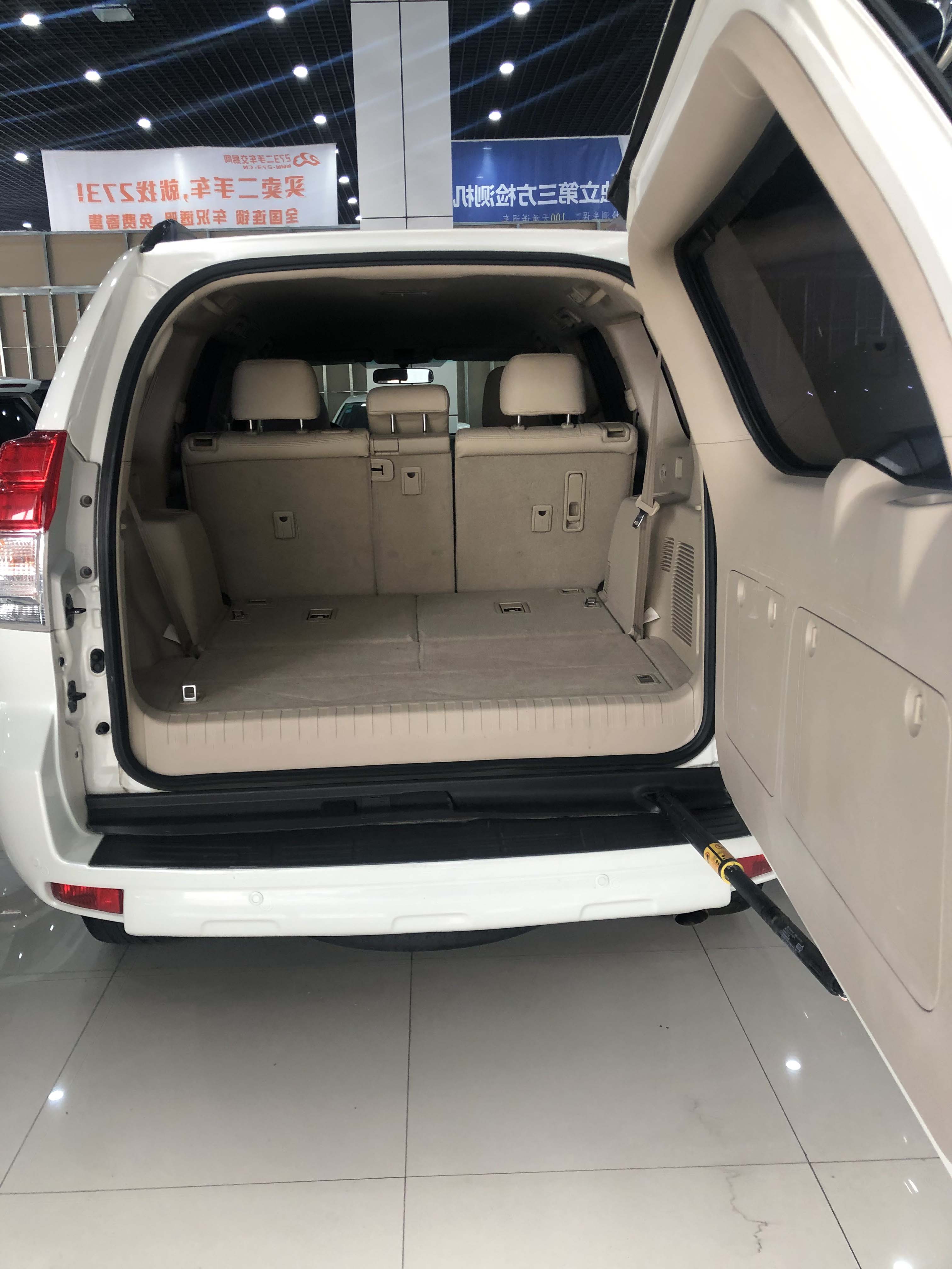 10年 丰田陆地巡洋舰霸道 2.7