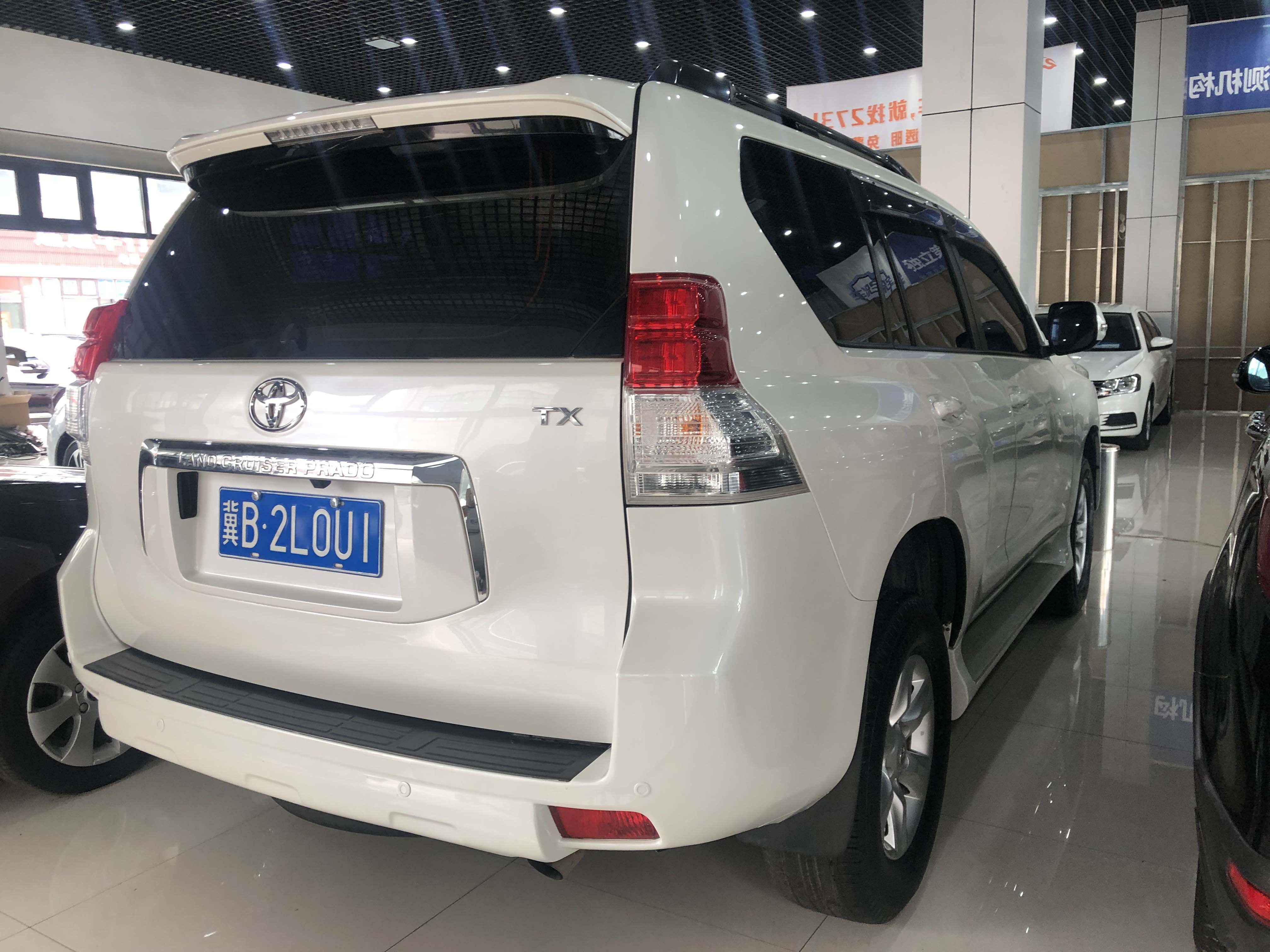 10年 丰田陆地巡洋舰霸道 2.7