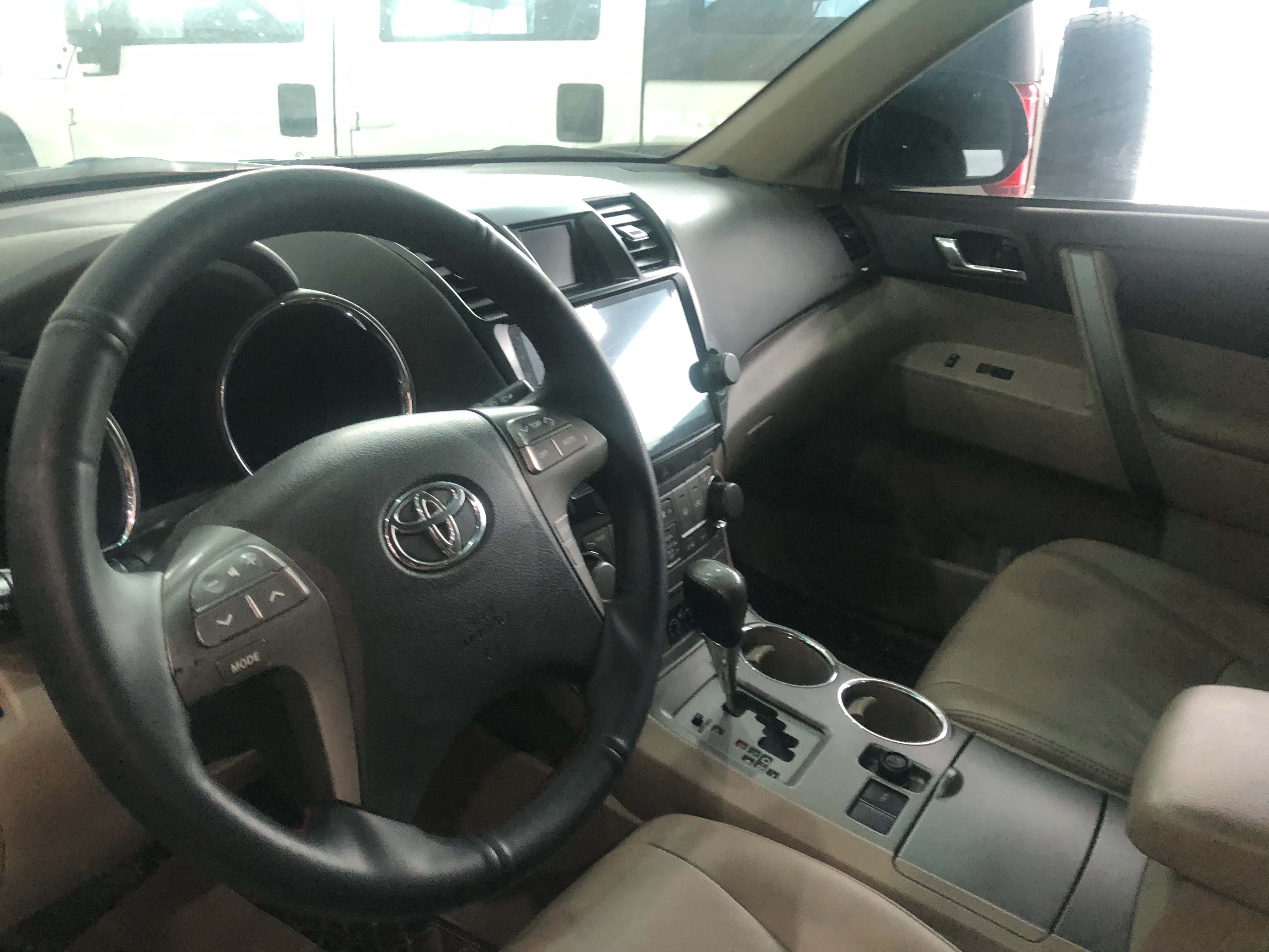 10年 丰田汉兰达 2.7