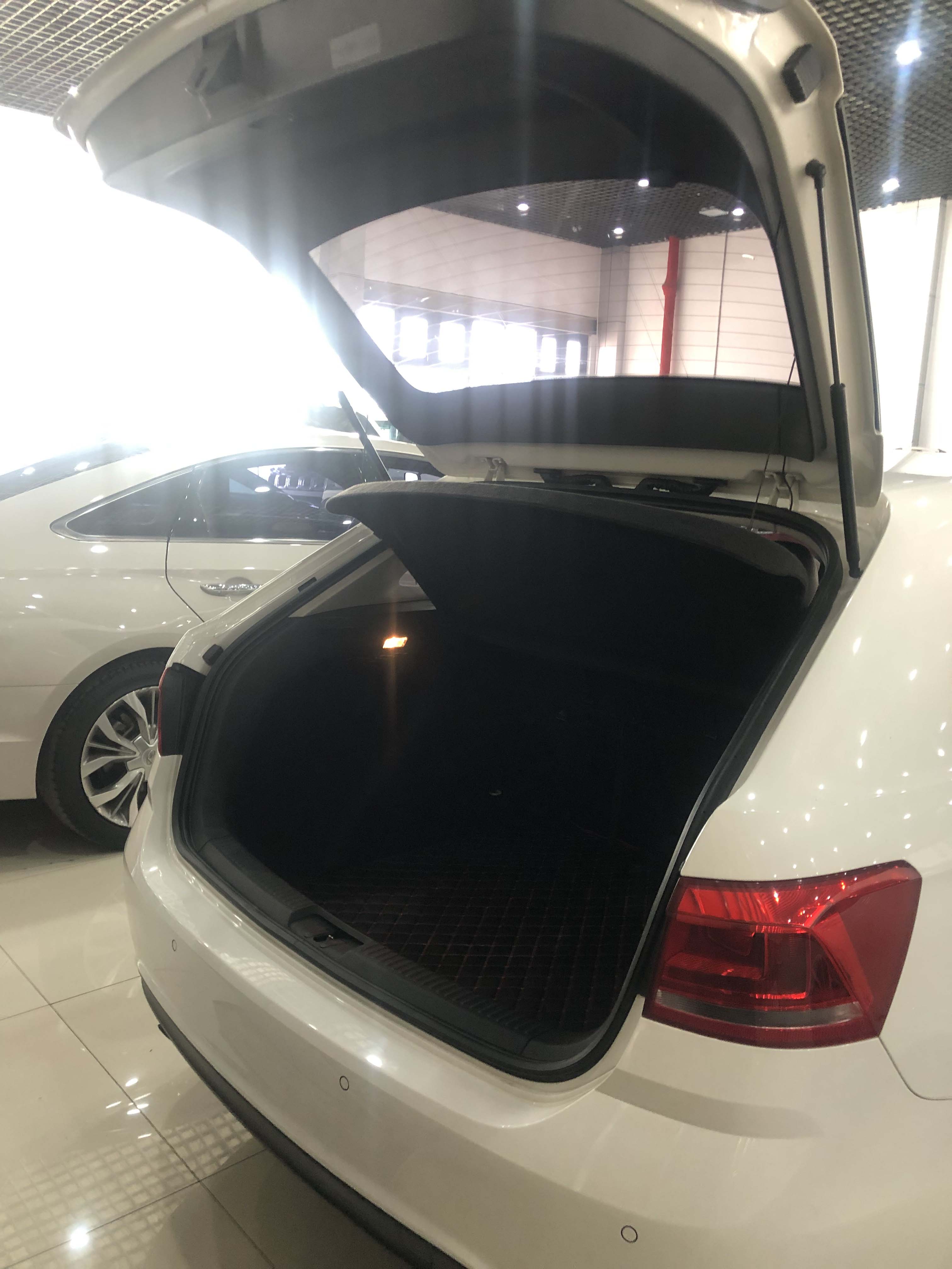 16年 大众朗行 1.6