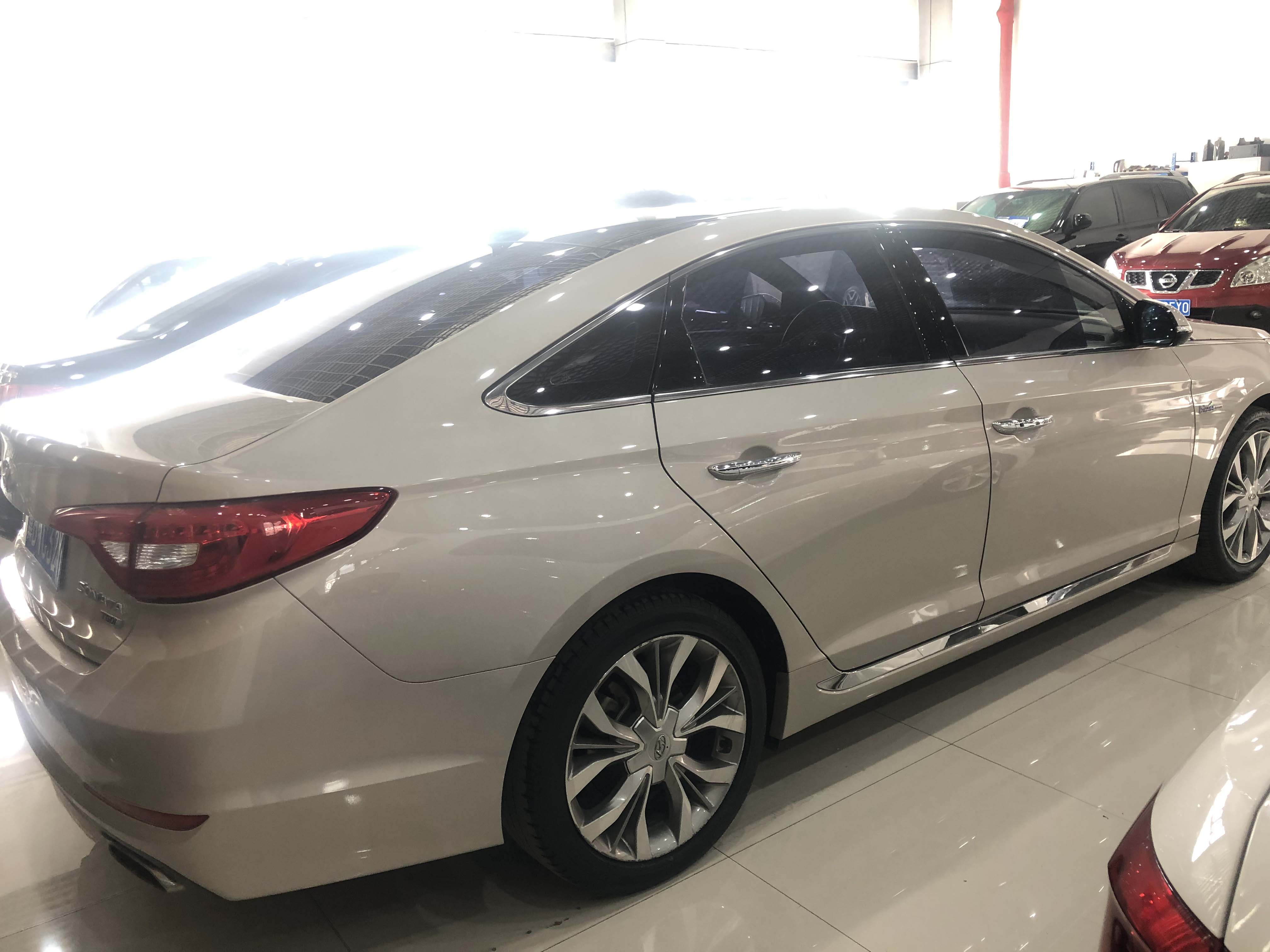 15年 现代索纳塔9 1.6