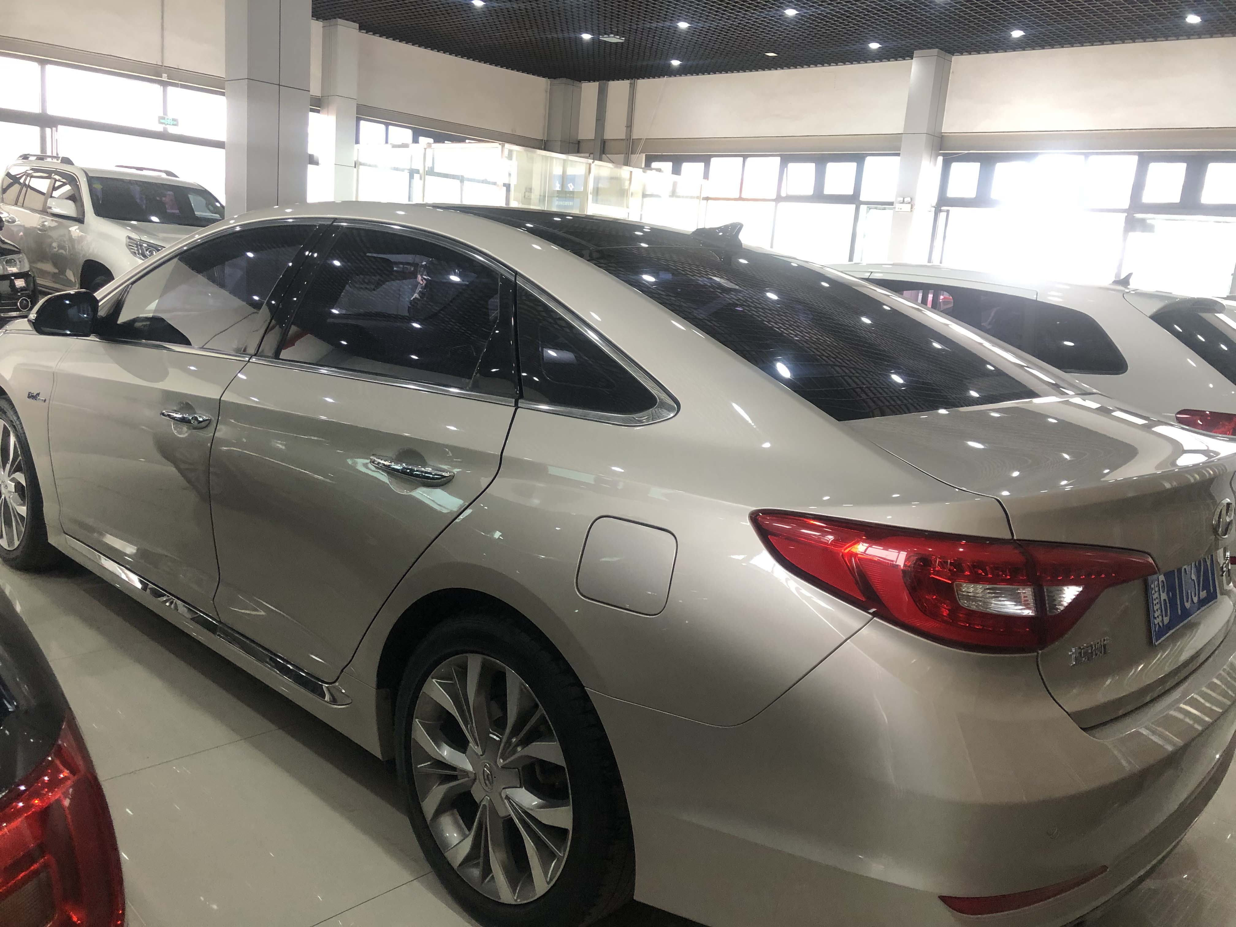 15年 现代索纳塔9 1.6